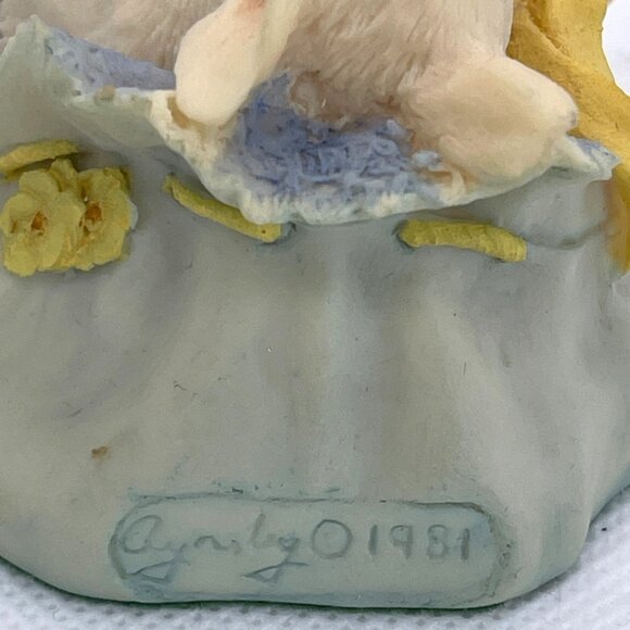 Aynsley MasterCraft Hand Painted Bunny Rabbit Blue Hat Collectible UK England - Picture 2 of 11